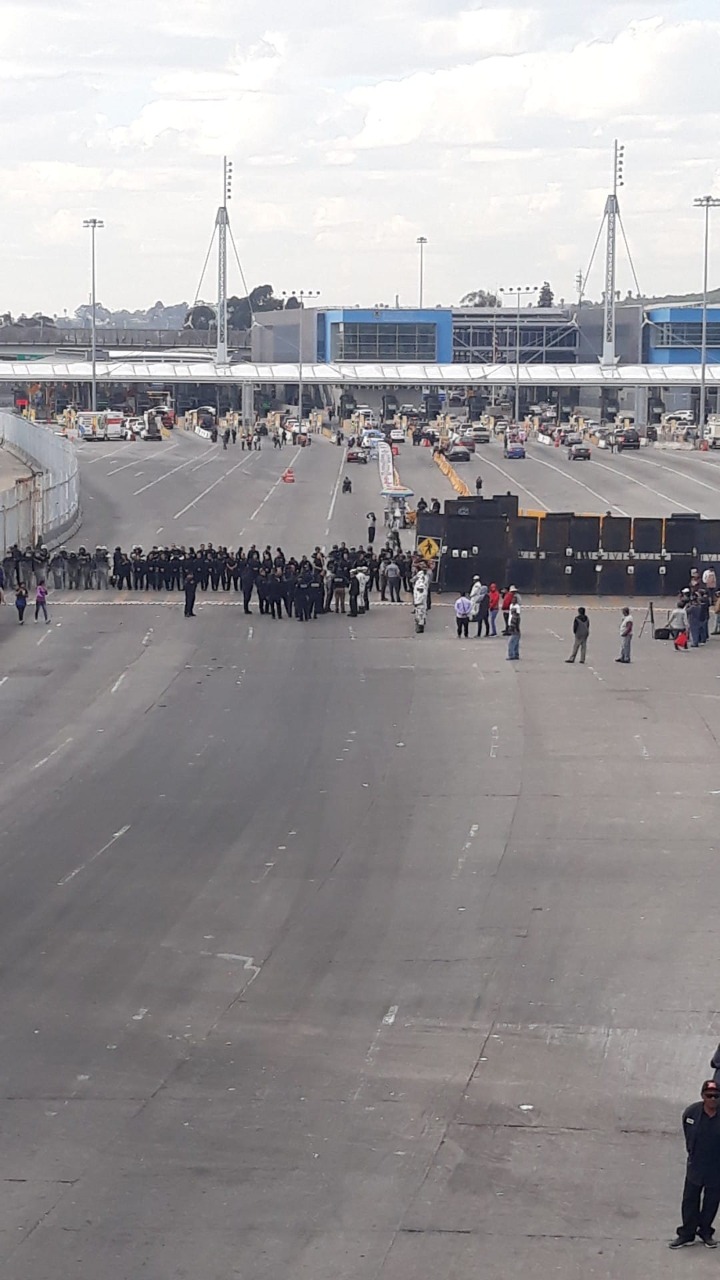Cierran frontera de Tijuana por protestas de la violencia contra