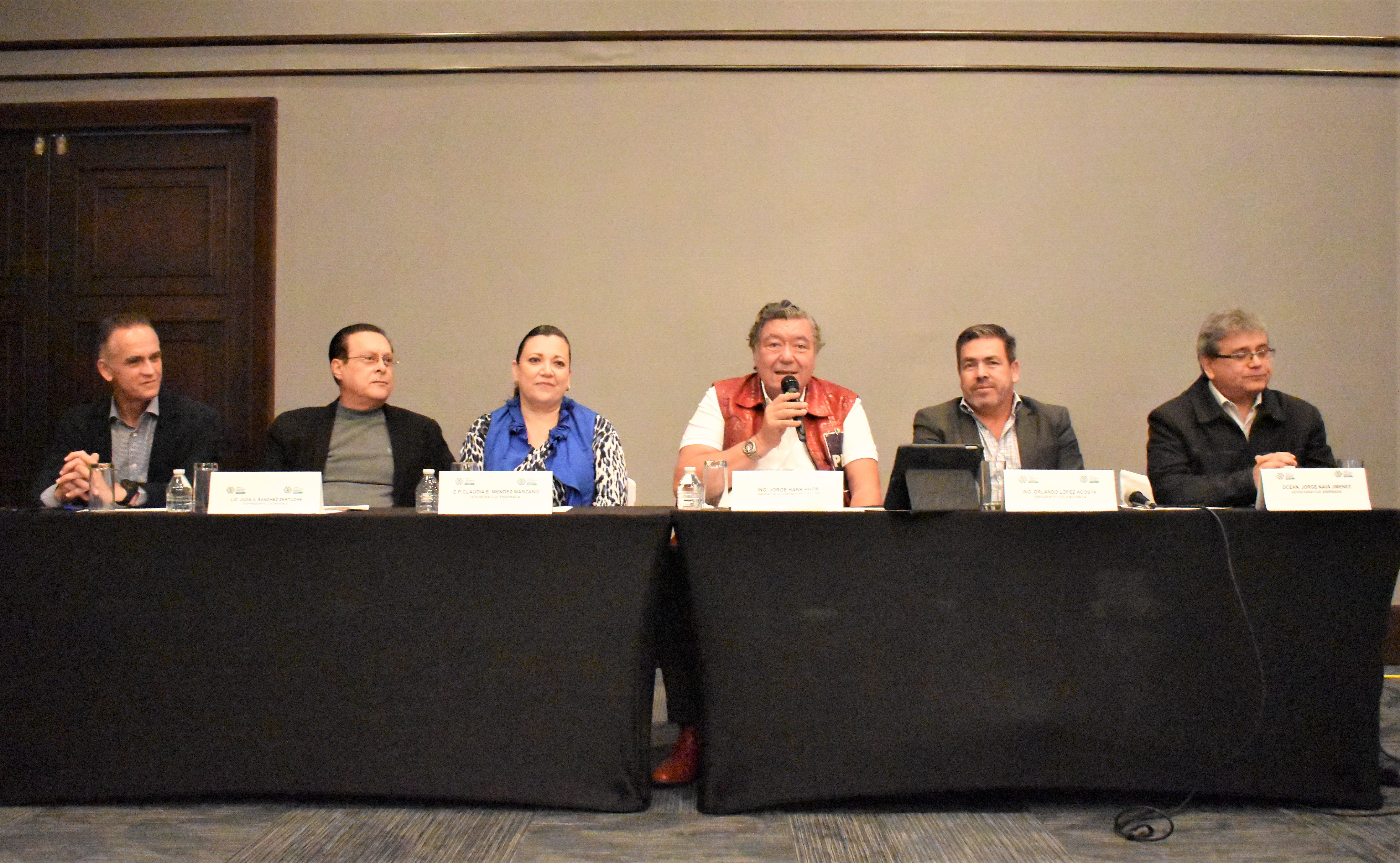 Reunión CCEE y Jorge Hank Rhon, candidato del PES a gobernador del Estado (3)