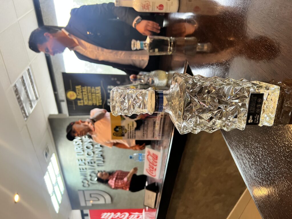 Todo listo para la “Expo Tequila Tijuana 2022” en la Av. Revolución