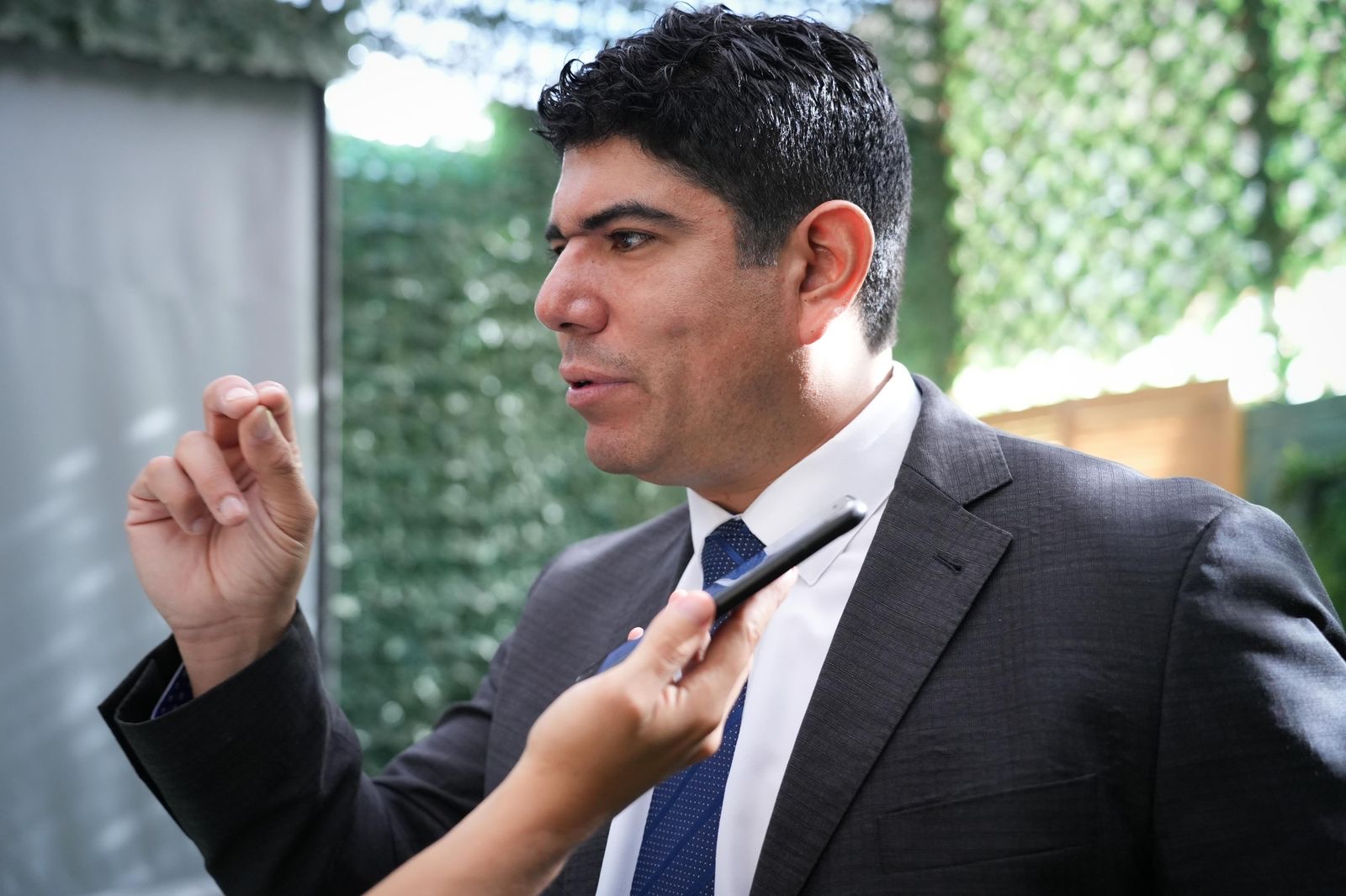 0cce9305-2297-41f9-9fd9-15e6b4f9748b