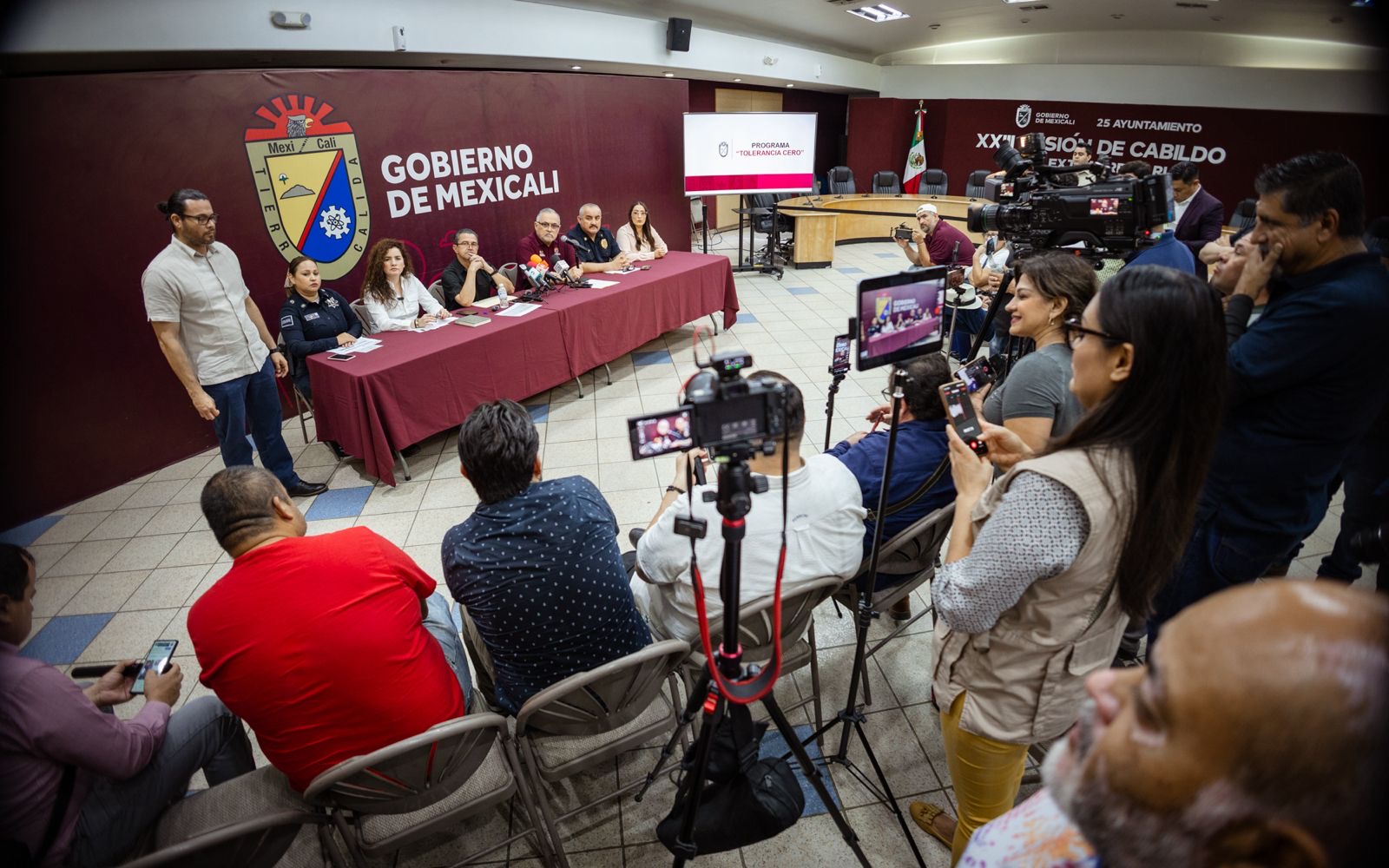 60b37b05-9b3e-45e4-aac5-357868a0b712