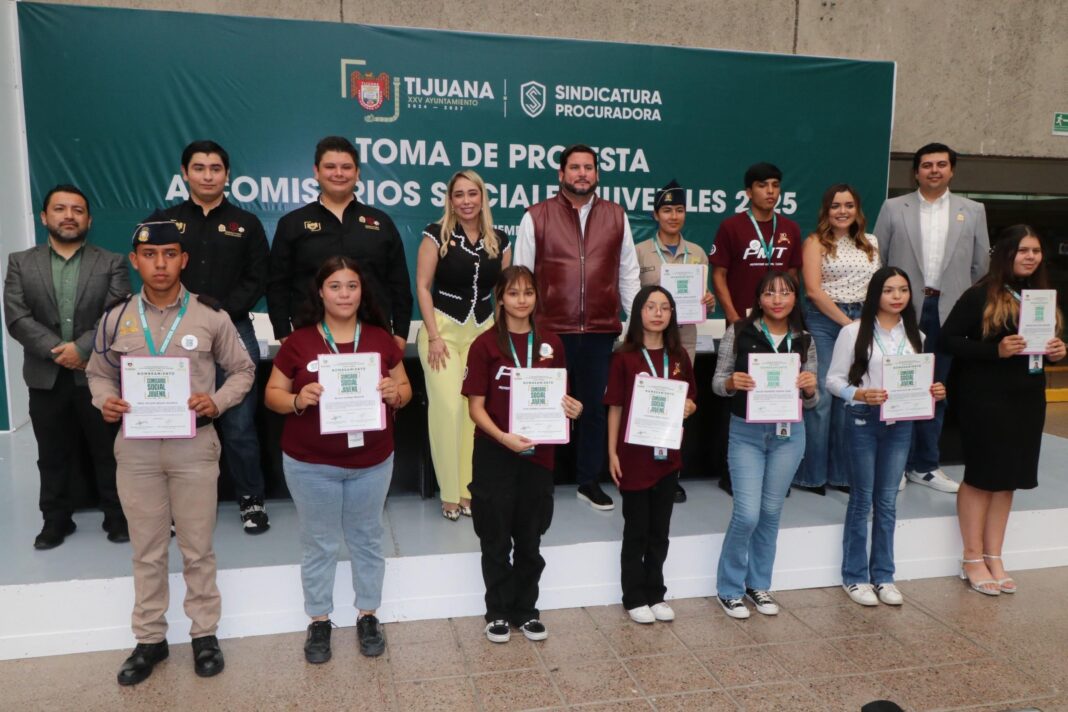 Encabeza Burgueño toma de protesta de 154 ‘Comisarios Sociales Juveniles’ de la Sindicatura Procuradora