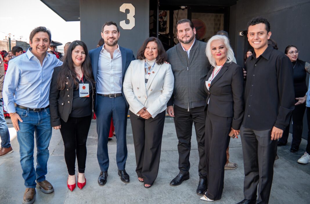 Felicita Burgueño a la Federación Autónoma de Trabajadores y Empleados