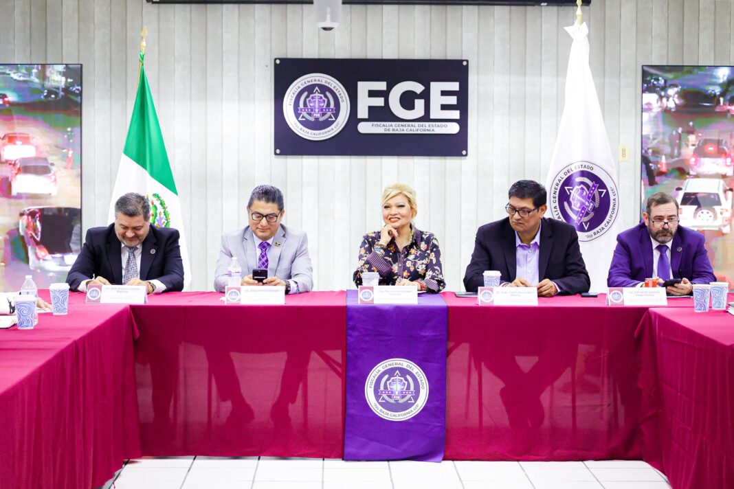 Fiscal estatal en diálogo institucional con abogados de BC
