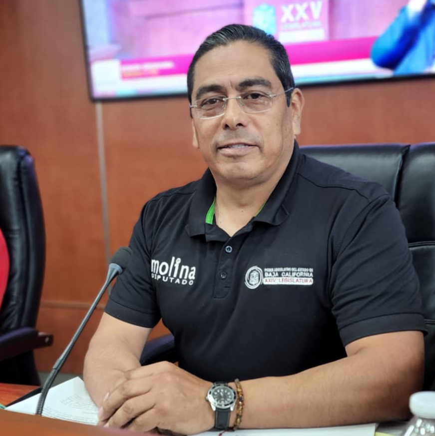 Pide diputado Molina agentes de tránsito en vialidad frente al Hospital General