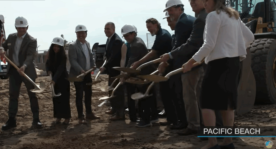 Inauguran en Pacific Beach proyecto de vivienda asequible Rose Creek Village