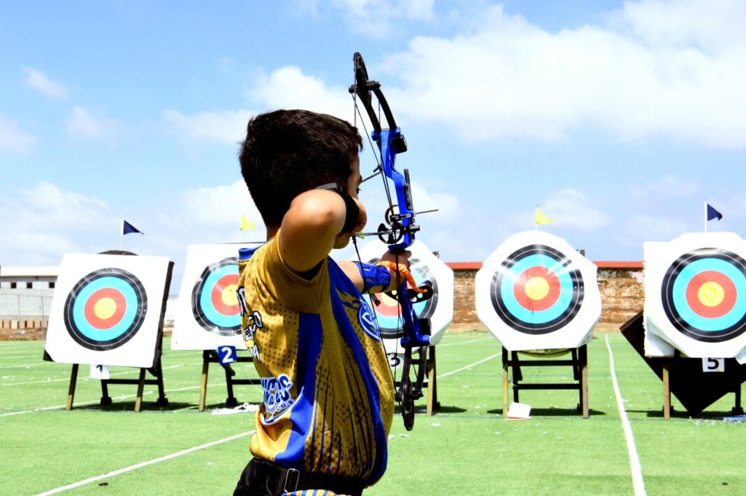 Pequeños muestran su talento en torneo de tiro con arco en Tijuana