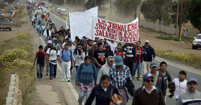 Protestan jornaleros para exigir agua potable y luz