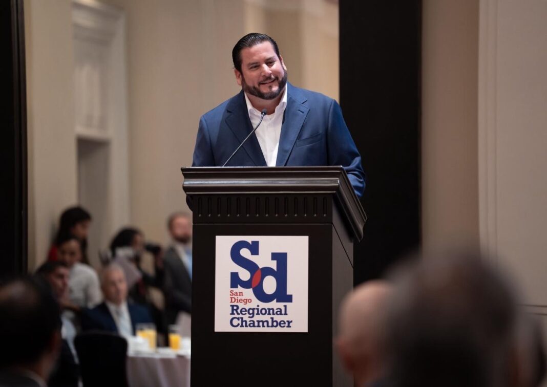 Participa Ismael Burgueño Ruiz en la visita anual a la CDMX organizada por la Cámara Regional de Comercio de San Diego