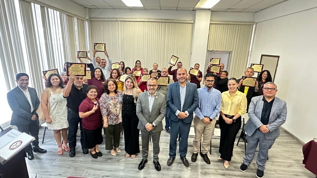 Reconoce CESISPE compromiso y profesionalismo de personal de base