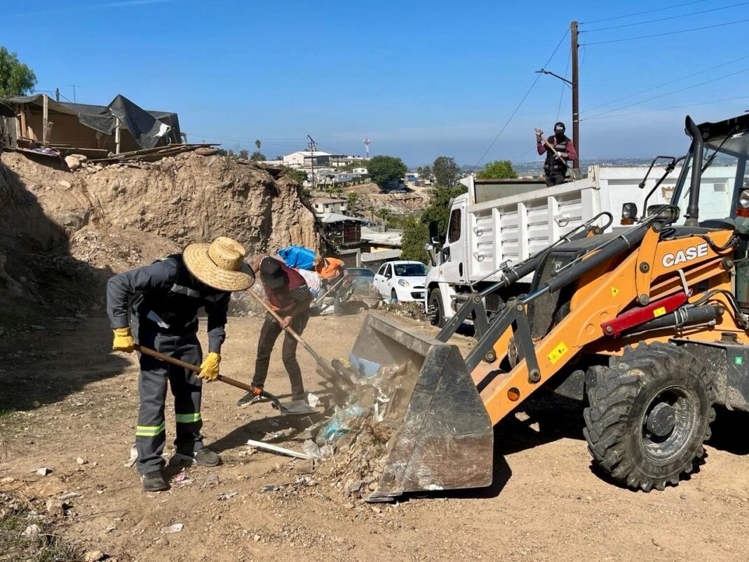 Realizan labores de limpieza en tres delegaciones con programa ‘Tijuana: Ciudad Limpia’