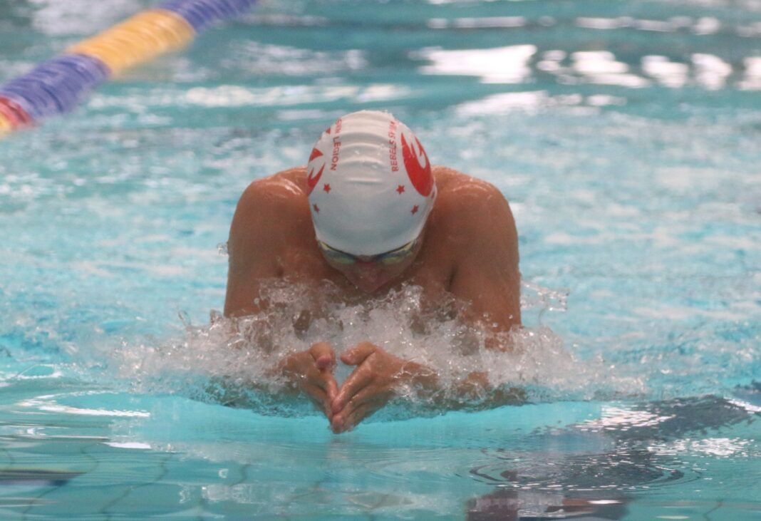 Inicia la XVIII Copa de Aniversario del CAR Tijuana con más de 300 nadadores
