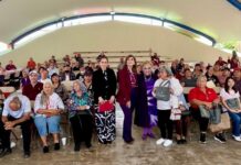 DIF BC y Beneficencia Pública entregan 117 auxiliares auditivos para mejorar la calidad de vida