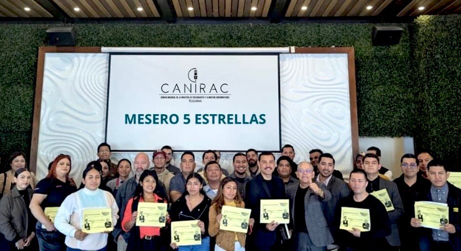 Impulsa Canirac la excelencia en el servicio al cliente con taller “Meseros 5 Estrellas”