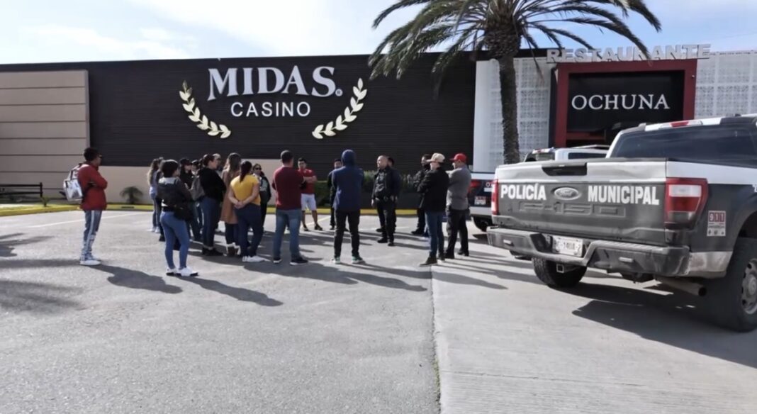 Empleados de casino Midas exigen liquidación; permanece asegurado por la FGR