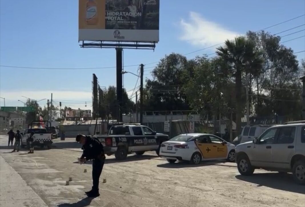 Un muerto y un lesionado grave tras ataque armado en carretera al aeropuerto de Tijuana