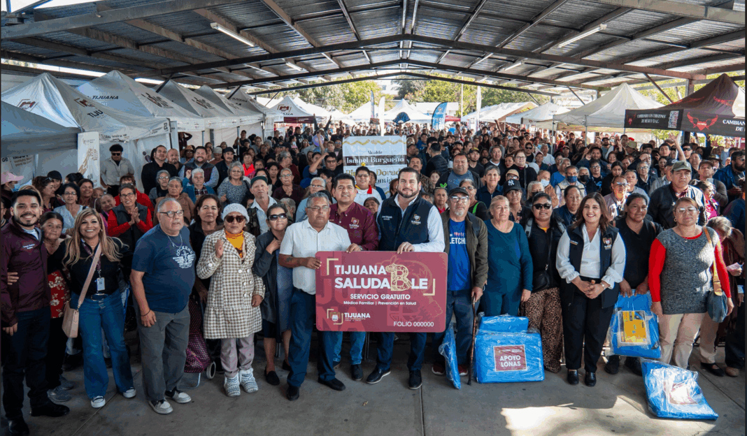 Ayuntamiento de Tijuana acerca servicios a más de 600 residentes en Rincón Dorado