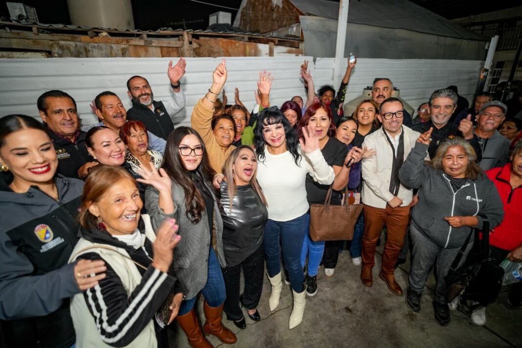 Norma Bustamante y vecinos del Valle del Álamo unen esfuerzos