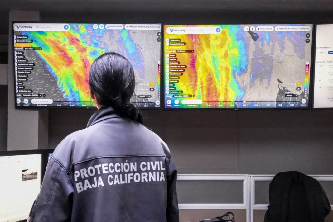 Daños menores tras tormenta invernal en Baja California