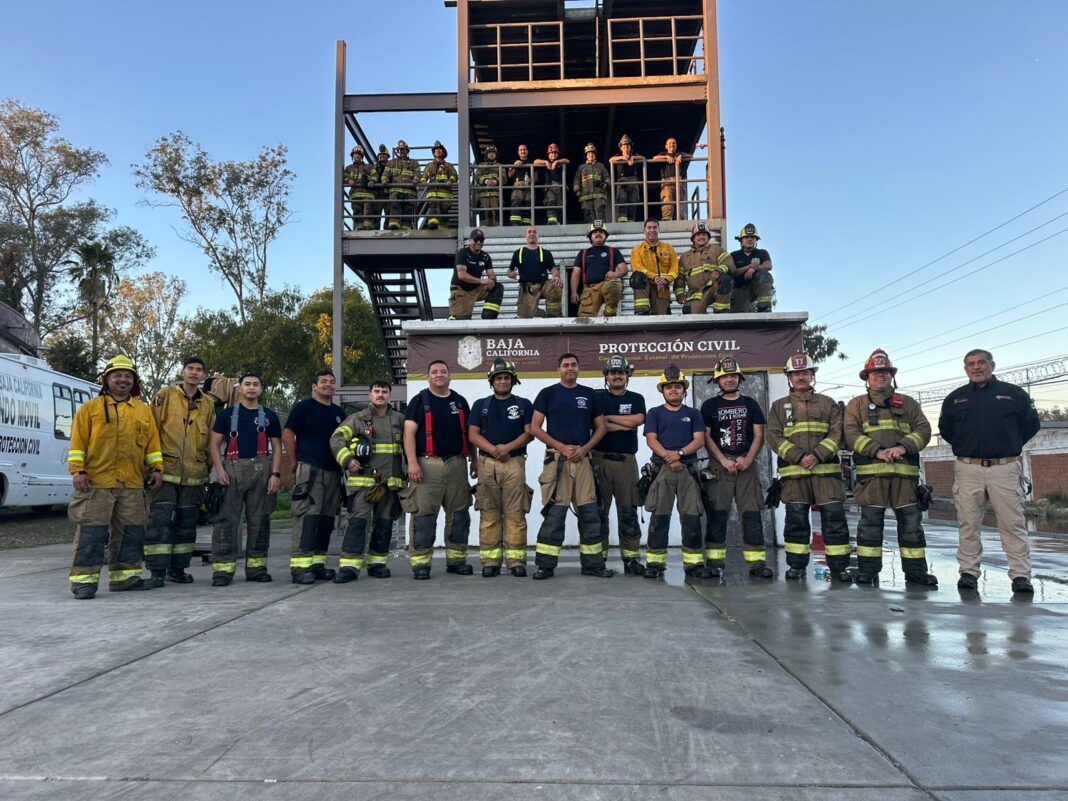 Concluye capacitación para bomberos en Protección Civil BC