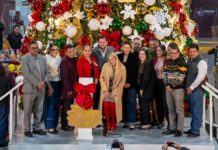 Encabeza Burgueño encendido del árbol navideño 2025 en Palacio Municipal y entrega de juguetes a niñas y niños*