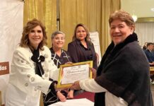 DIF BC reconoce la trayectoria de 17 colaboradores jubilados