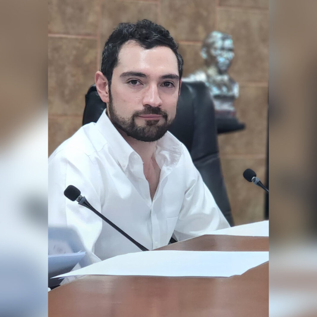 Armonizar para respirar mejor: Cantón propone modernizar la Ley Ambiental de BC