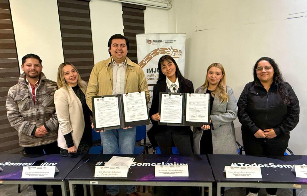 Firma Gobierno Municipal convenio con Parlamento Juvenil Interuniversitario para fortalecer la participación de las juventudes