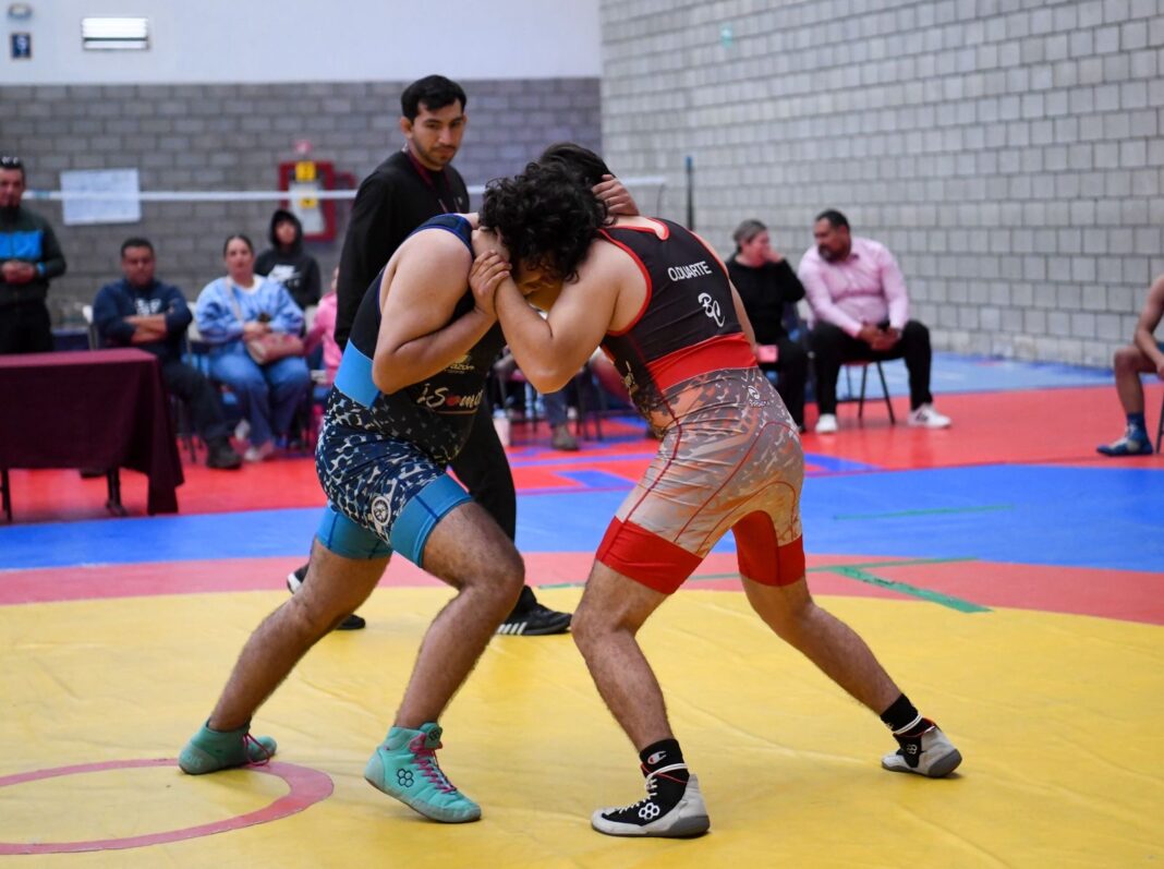 Evalúan a luchadores ensenadenses rumbo a ON 2026