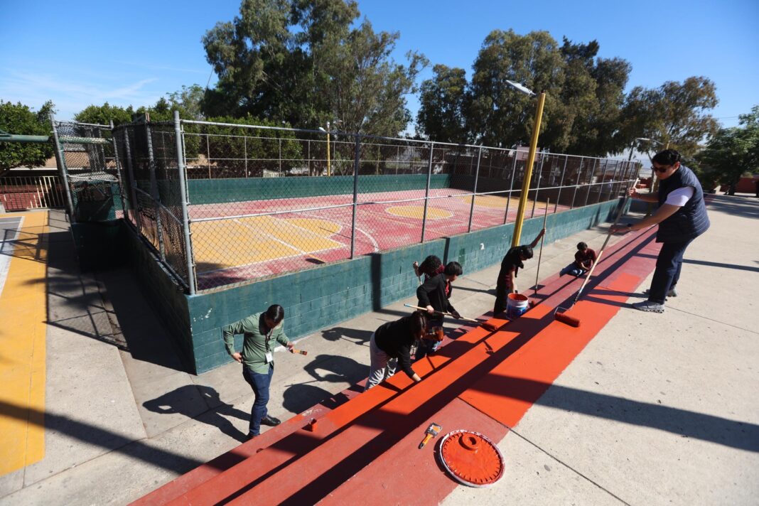 Favorece Gobierno Municipal a 7 mil 500 tijuanenses con trabajos de conservación de espacios públicos