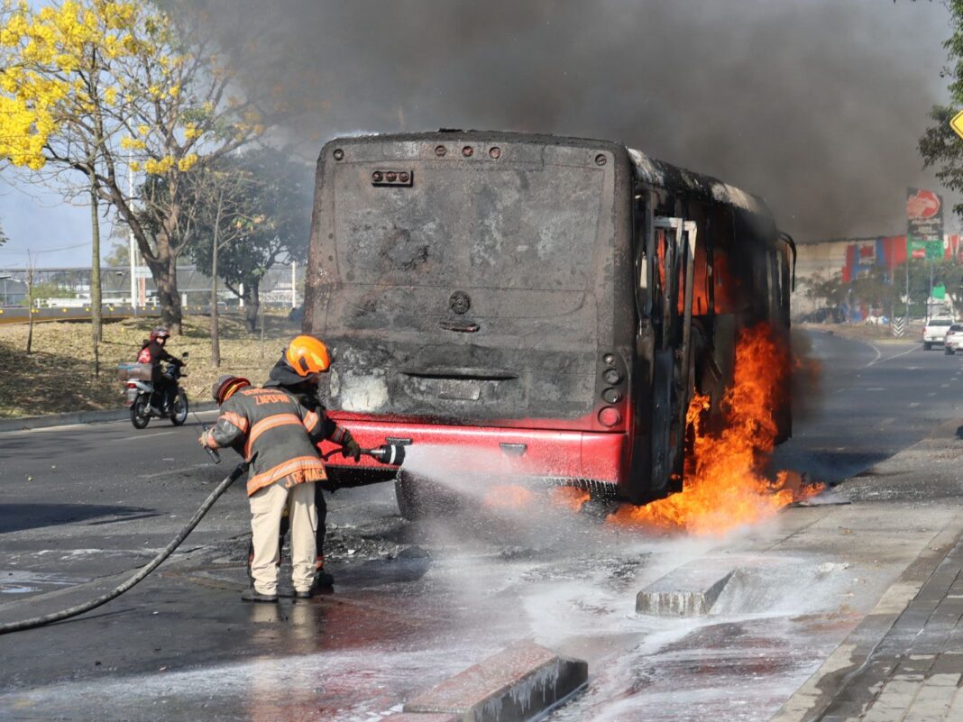 Tras abatir a “El Mencho” se registraron 252 bloqueos en 20 estados