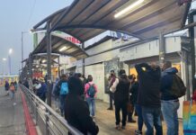 Gobierno de Trump va contra usuarios de redes que critican al ICE