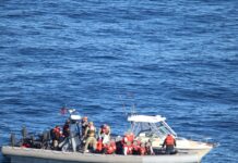 Interceptan 5 embarcaciones con 62 migrantes frente a San Clemente; participa Guardia Costera de EE.UU.