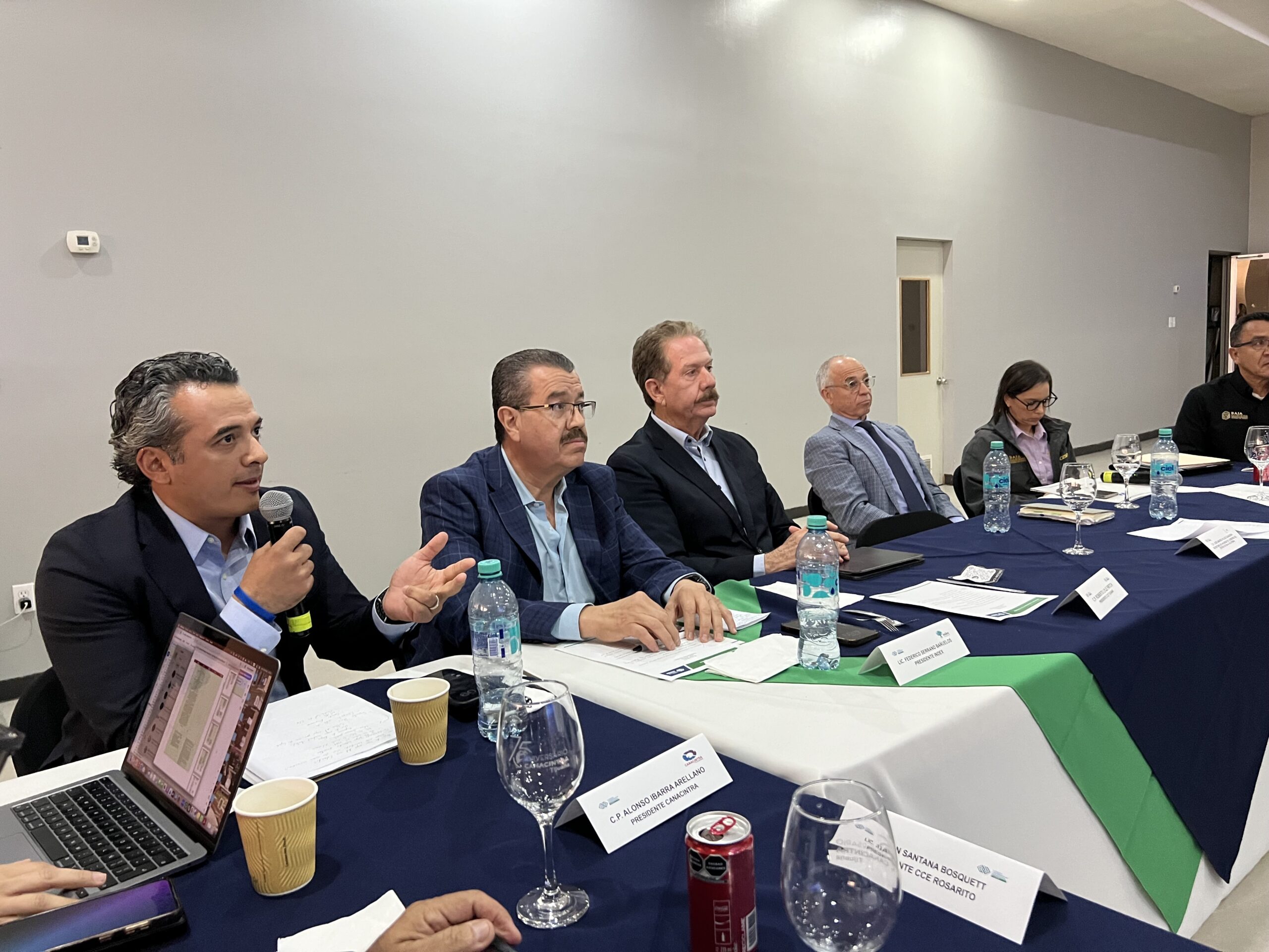 Respalda CCE desaladora pero plantea reservas fiscales