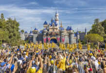 Savannah Bananas llevan su espectáculo a Disneyland