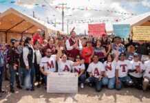 Inaugura Ismael Burgueño obra de electrificación en la colonia El Manantial